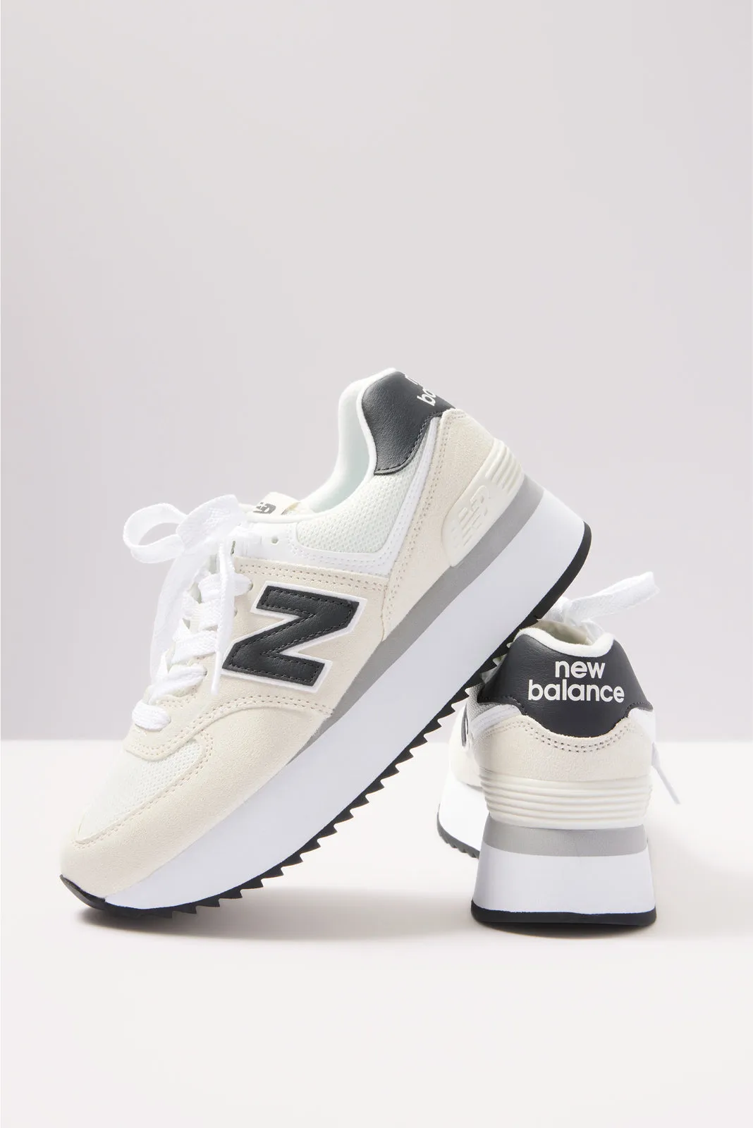 574   Sneaker