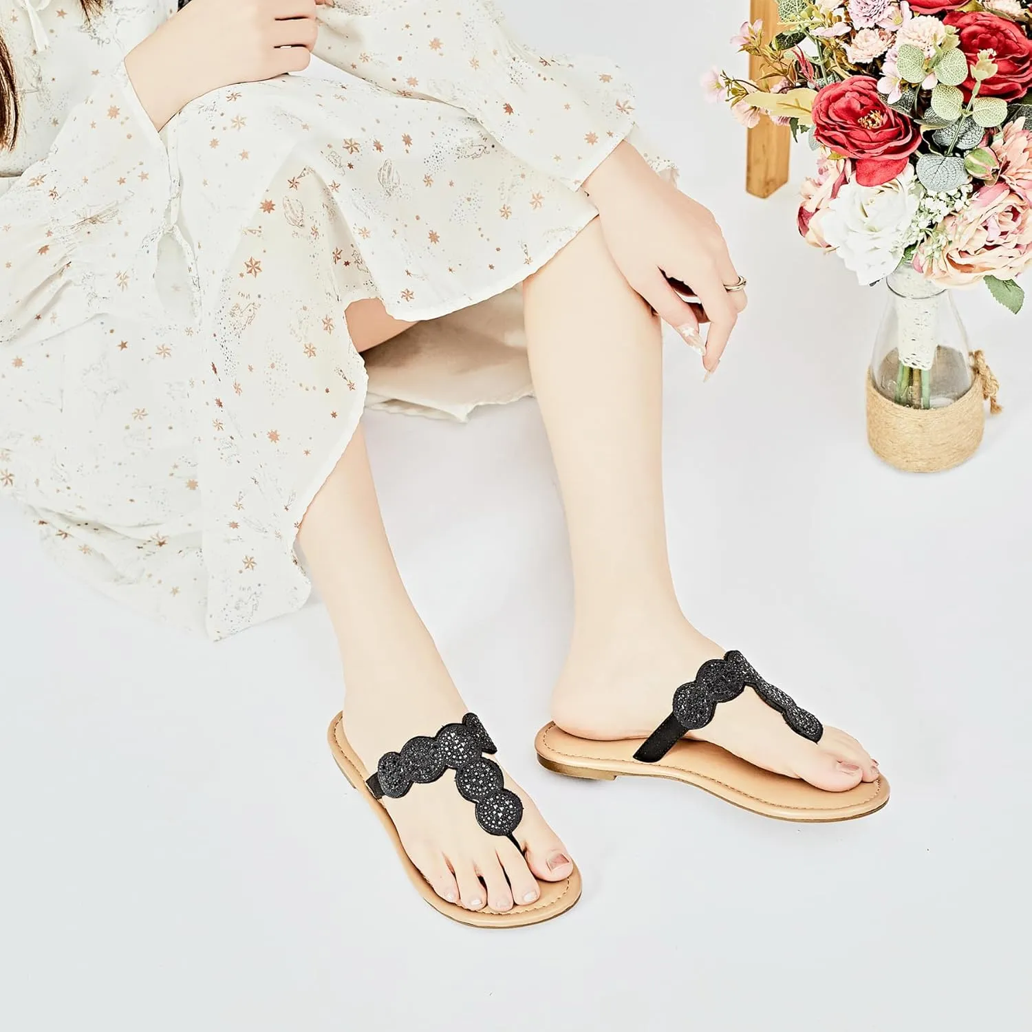 Ataiwee Women's Flat Slide Sandals - Casual Bling Bohemian Thong Slip on Summer Flat Sandals.