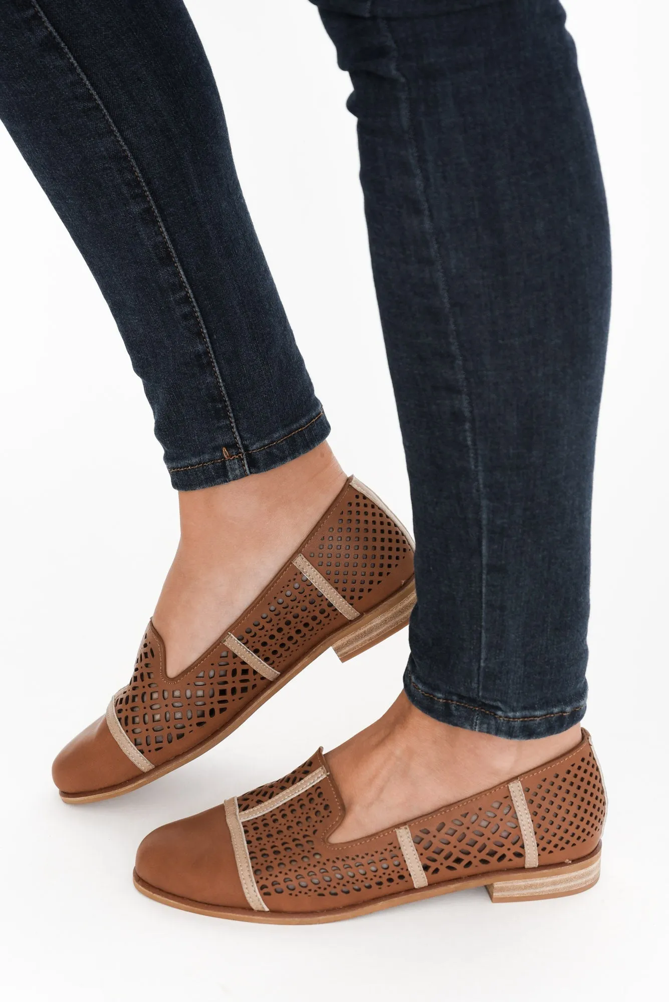 Bayliss Tan Leather Cut Out Loafer