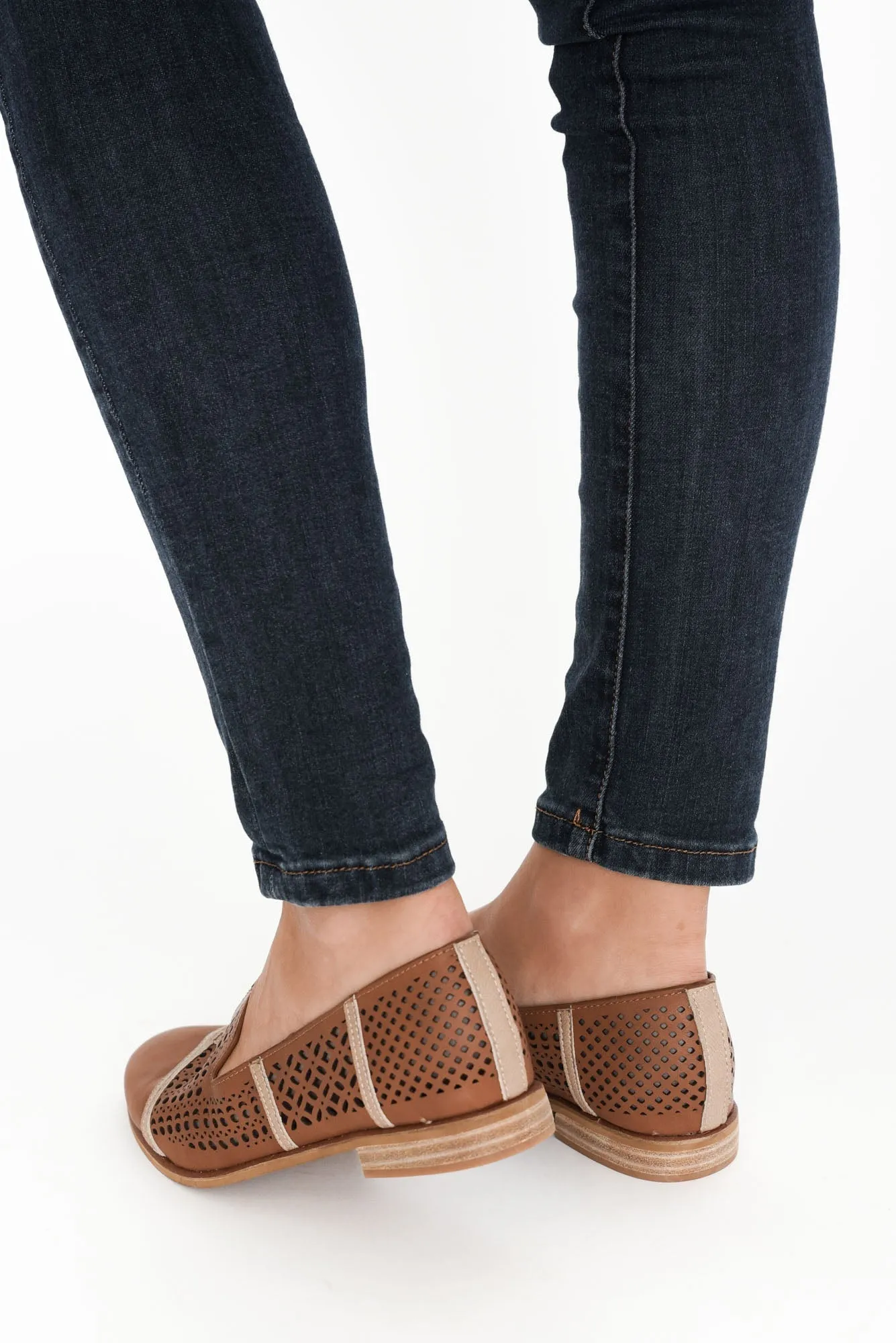 Bayliss Tan Leather Cut Out Loafer