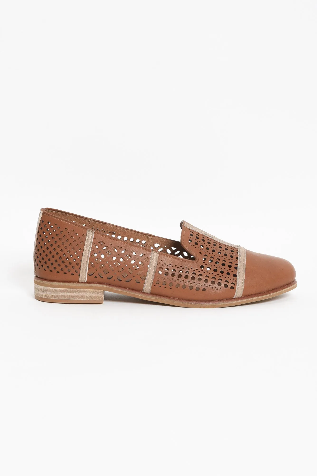 Bayliss Tan Leather Cut Out Loafer