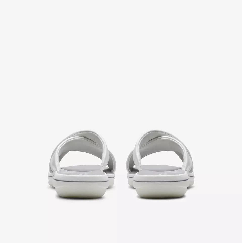 Clarks Women's Breeze Sara H White 26180931