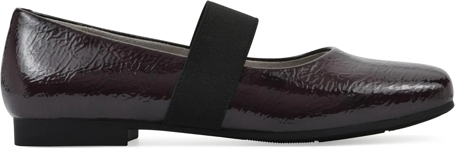 CLIFFS BY WHITE MOUNTAIN Women's Besimi Cushioned Mary Jane Flat