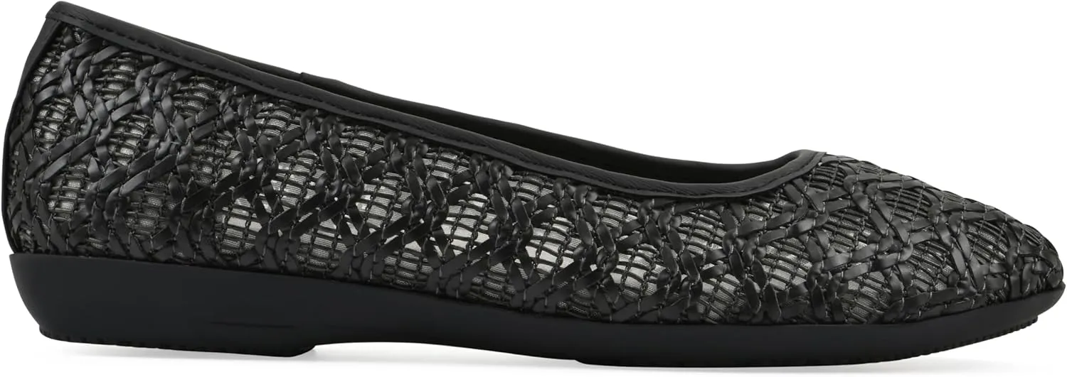 CLIFFS BY WHITE MOUNTAIN Women's Cariann Woven Ballet Flat