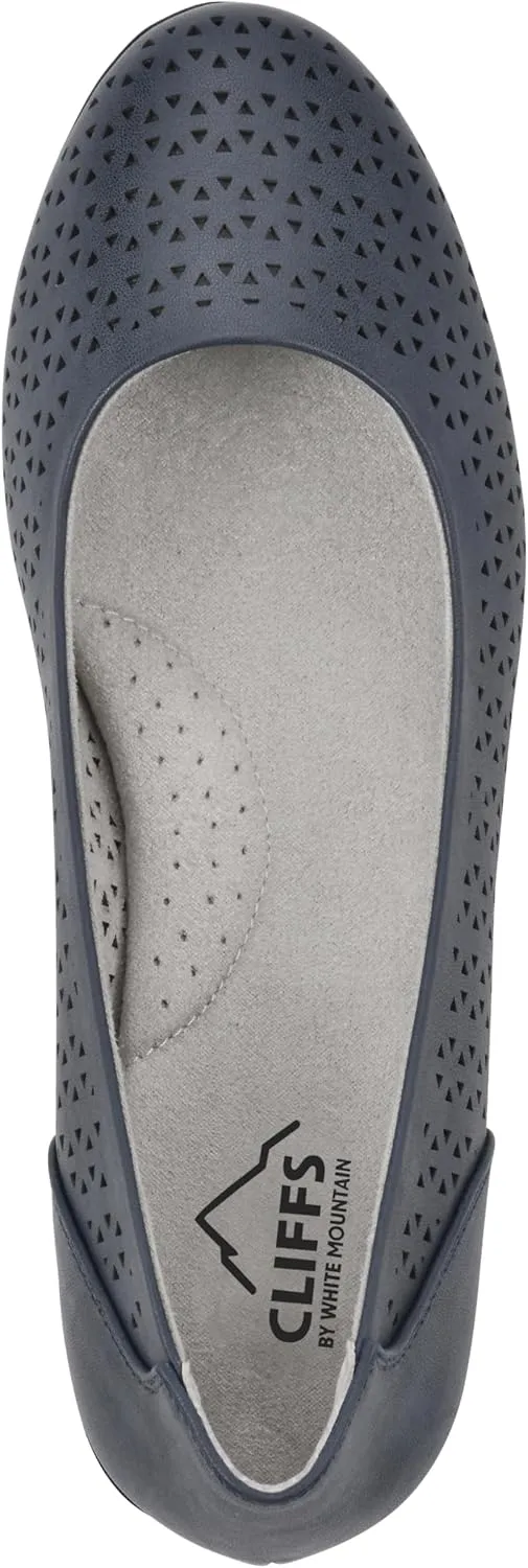 CLIFFS BY WHITE MOUNTAIN Women's Cindy Cushioned Ballet Flat