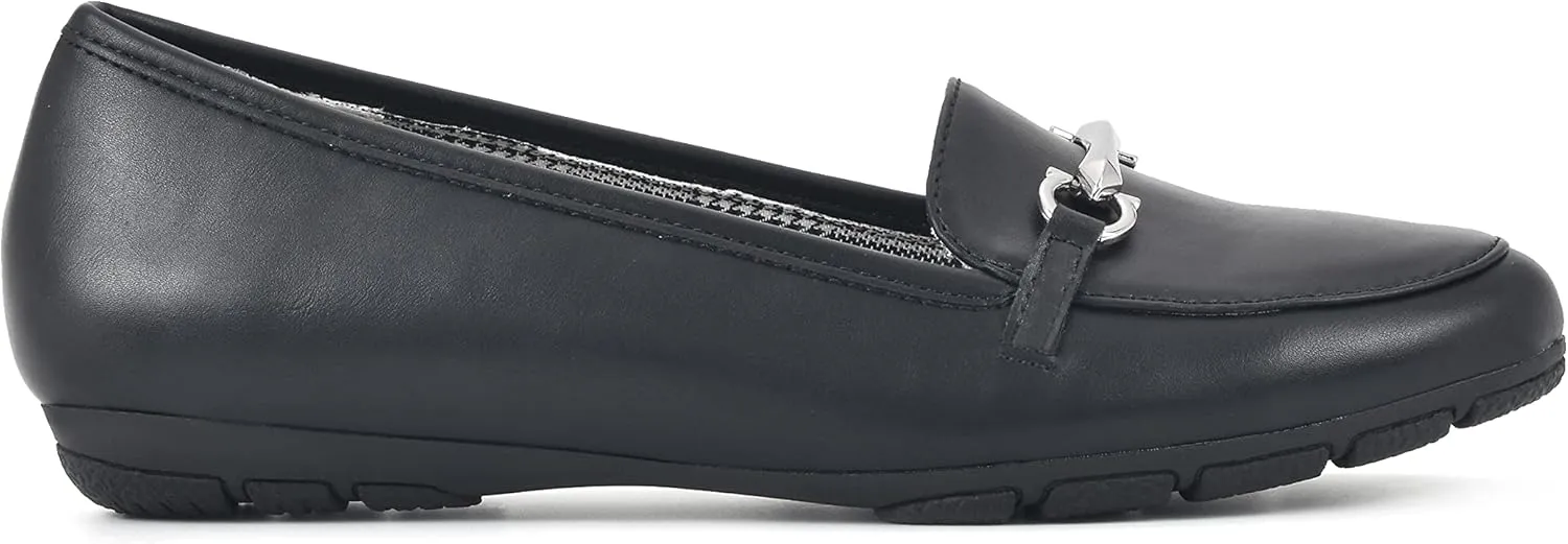 CLIFFS BY WHITE MOUNTAIN Women's Glowing Cushioned Loafer Flat