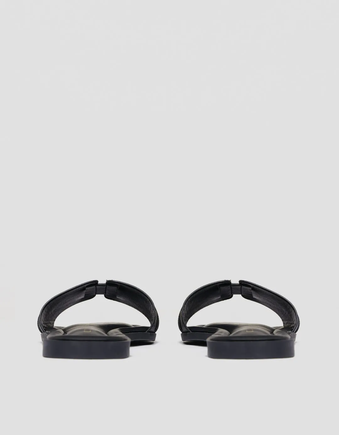 Connexion Slipper Sandals Wanita