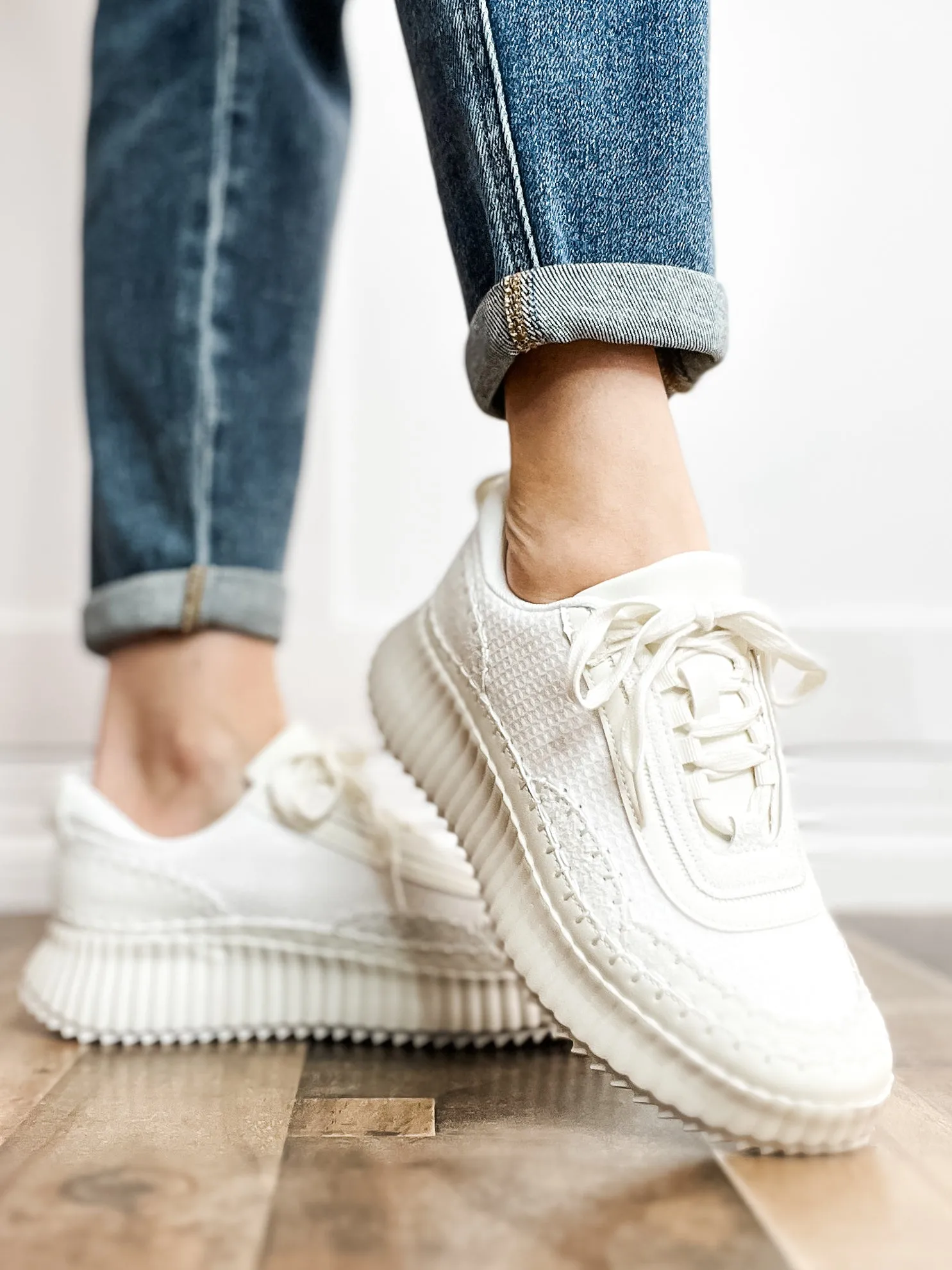 Corkys Adventure Tennis Shoes in White