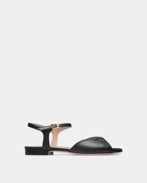 Deco Flat Sandal in Black Leather