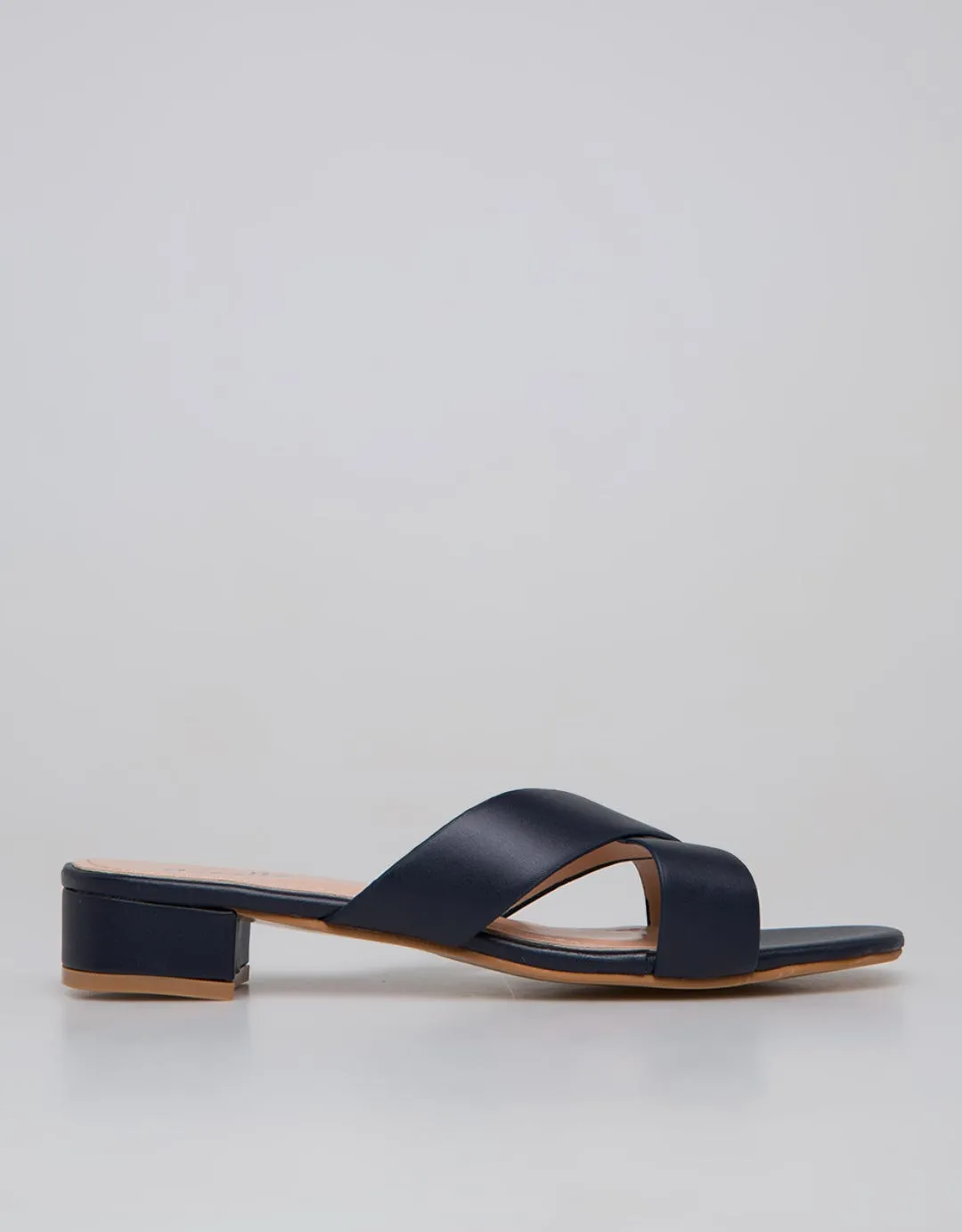 Details Slipper Sandals Cros