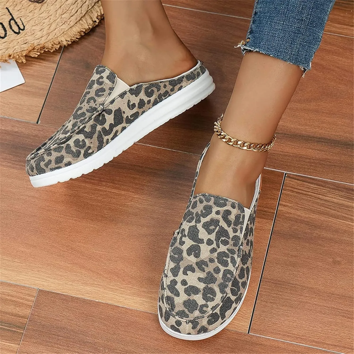DOIX Women's Garden Clogs Shoes Slip on Canvas Slippers Backless Flat Sandals Lightweight Closed Toe Summer Casual Comfy Walking Loafer Shoes,Leopard Print,US6/EU37