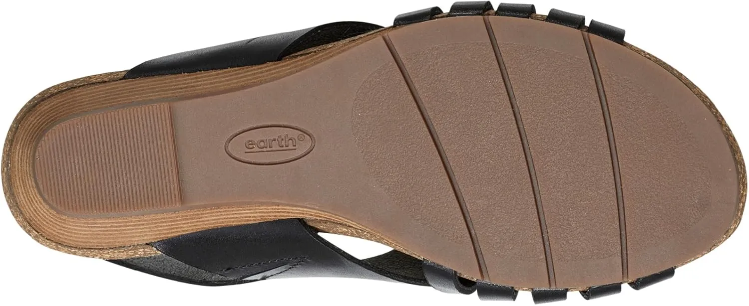 Earth Women's Hartie Wedge Sandal