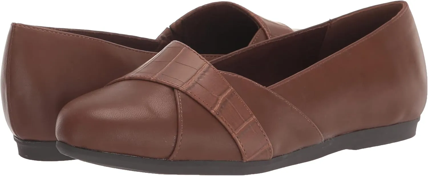 Easy Street Women's Bessie Sneaker