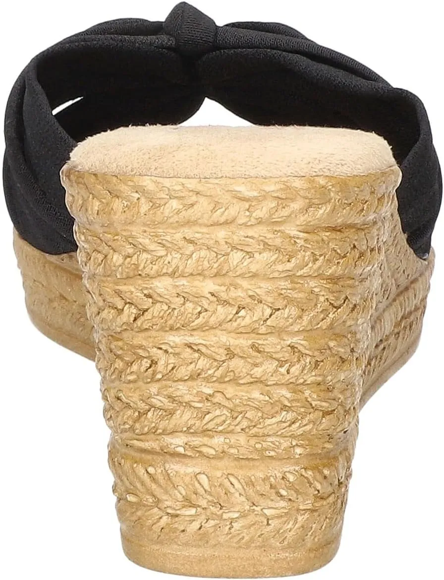 Easy Street Women's Ghita Wedge Sandal