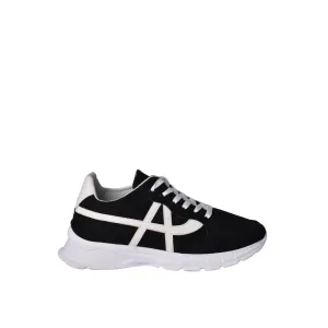 Fashionable Sneaker with Trims