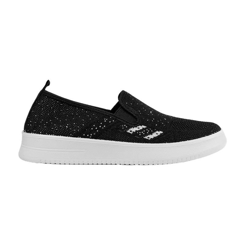 Flexible Slip-on Sneakers