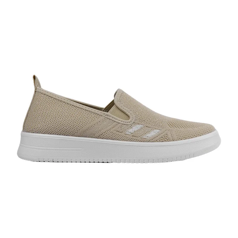Flexible Slip-on Sneakers