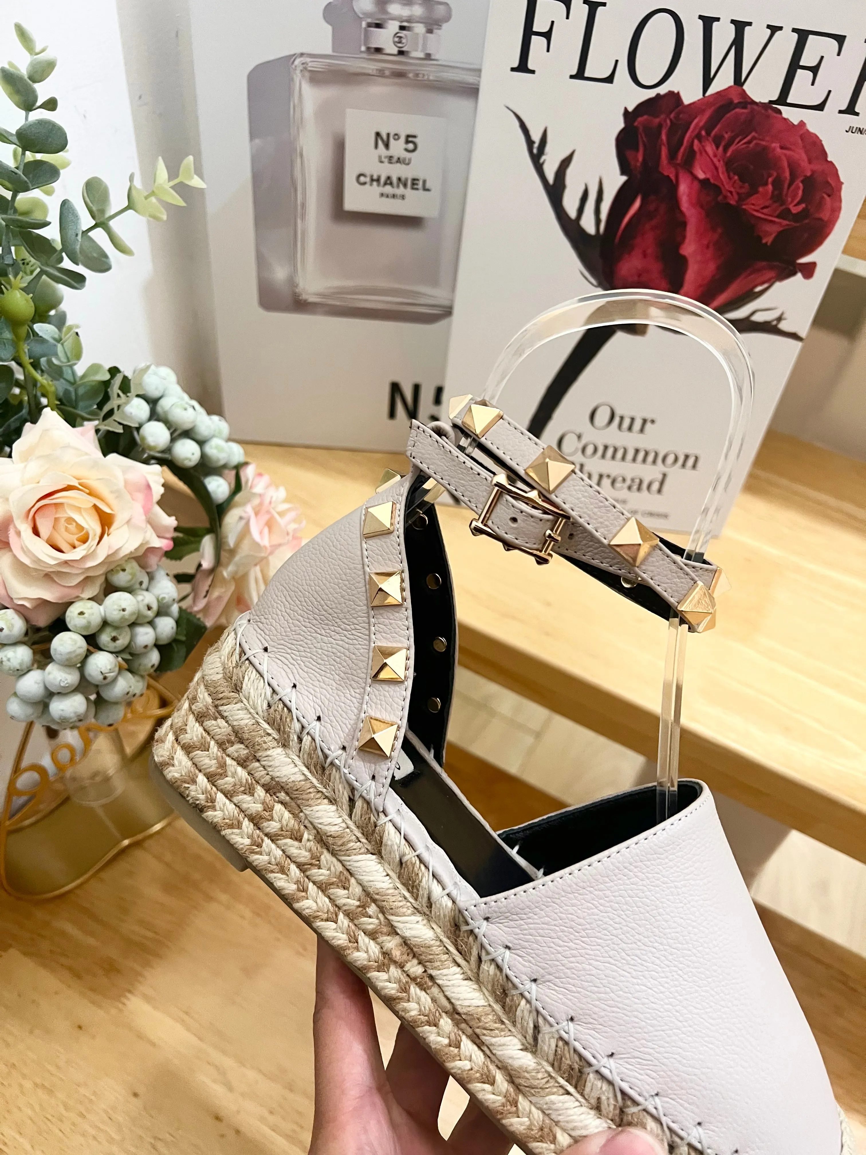 LIGHT PURPLE LEATHER ROCKSTUD ESPADRILLES ANKLE STRAP FLATS