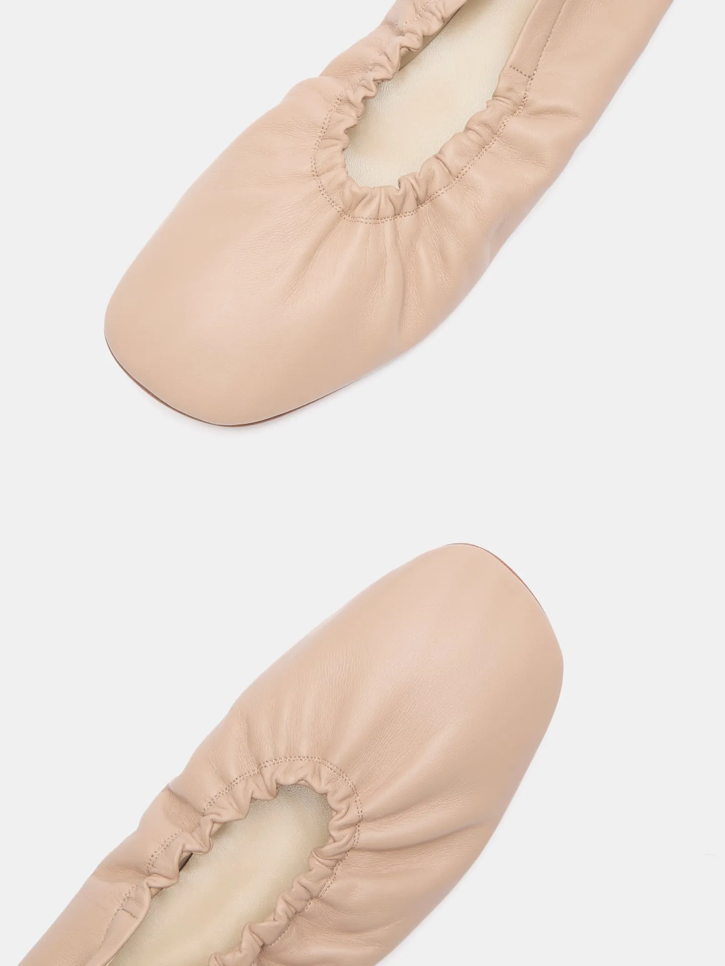 Mica Flat / Fawn Leather