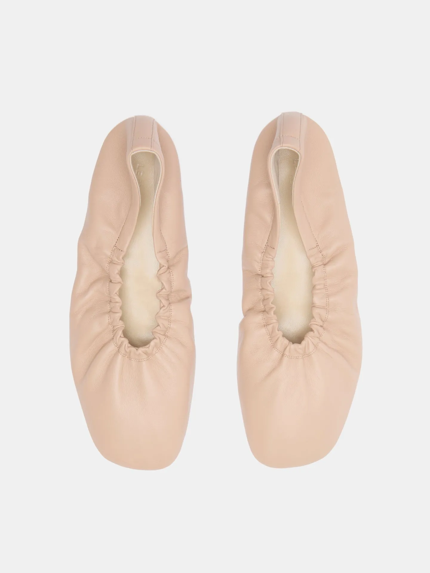 Mica Flat / Fawn Leather