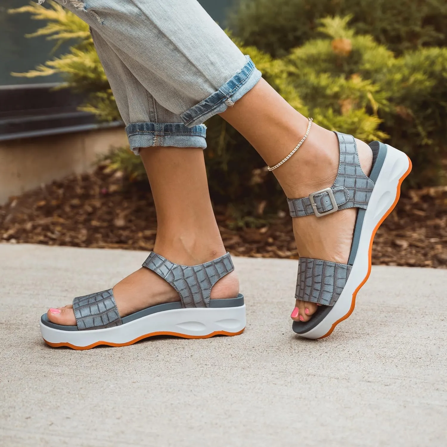 MUK LUKS Women's Roller Skate Sandals