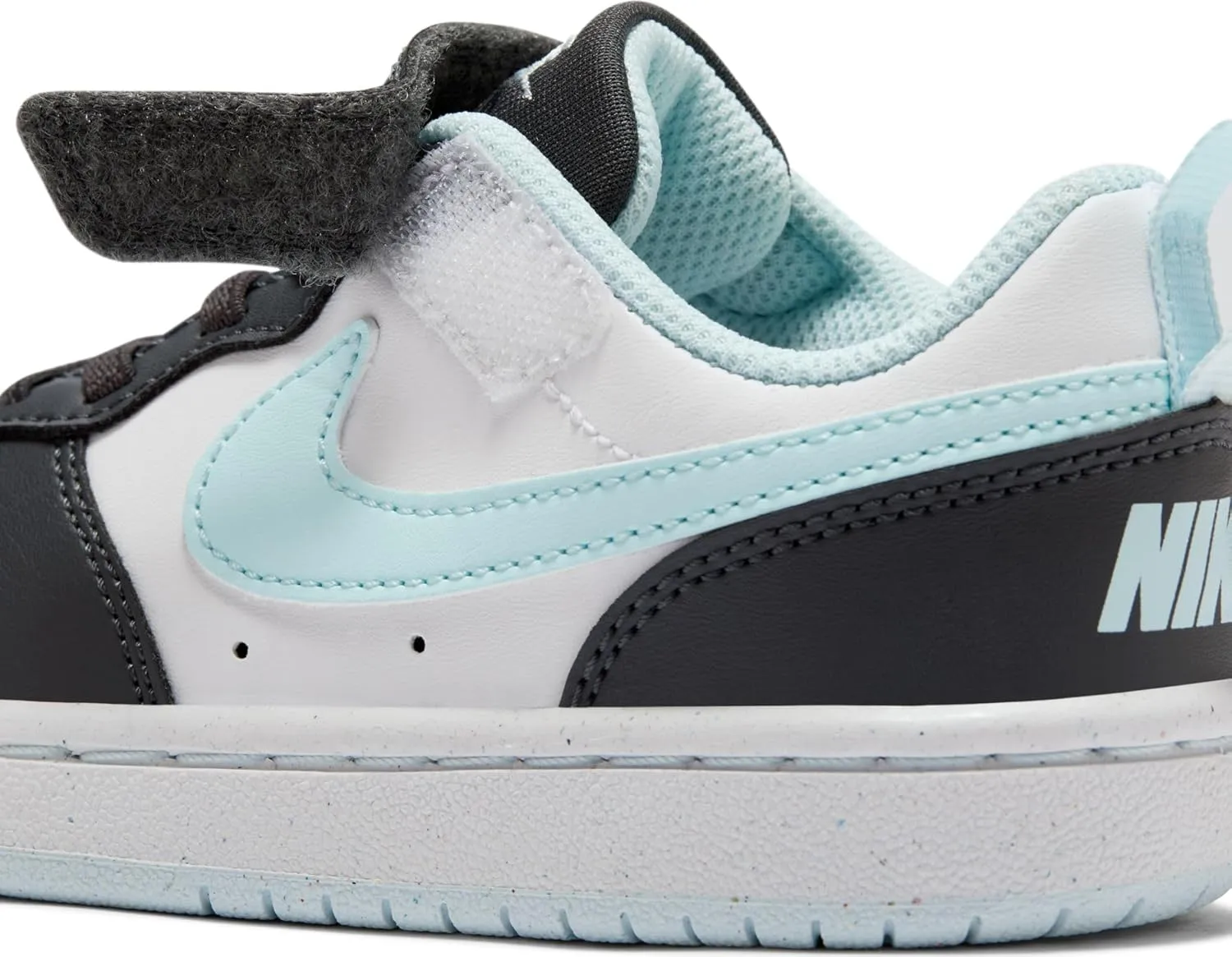 NIKE Boy's Sneaker Low