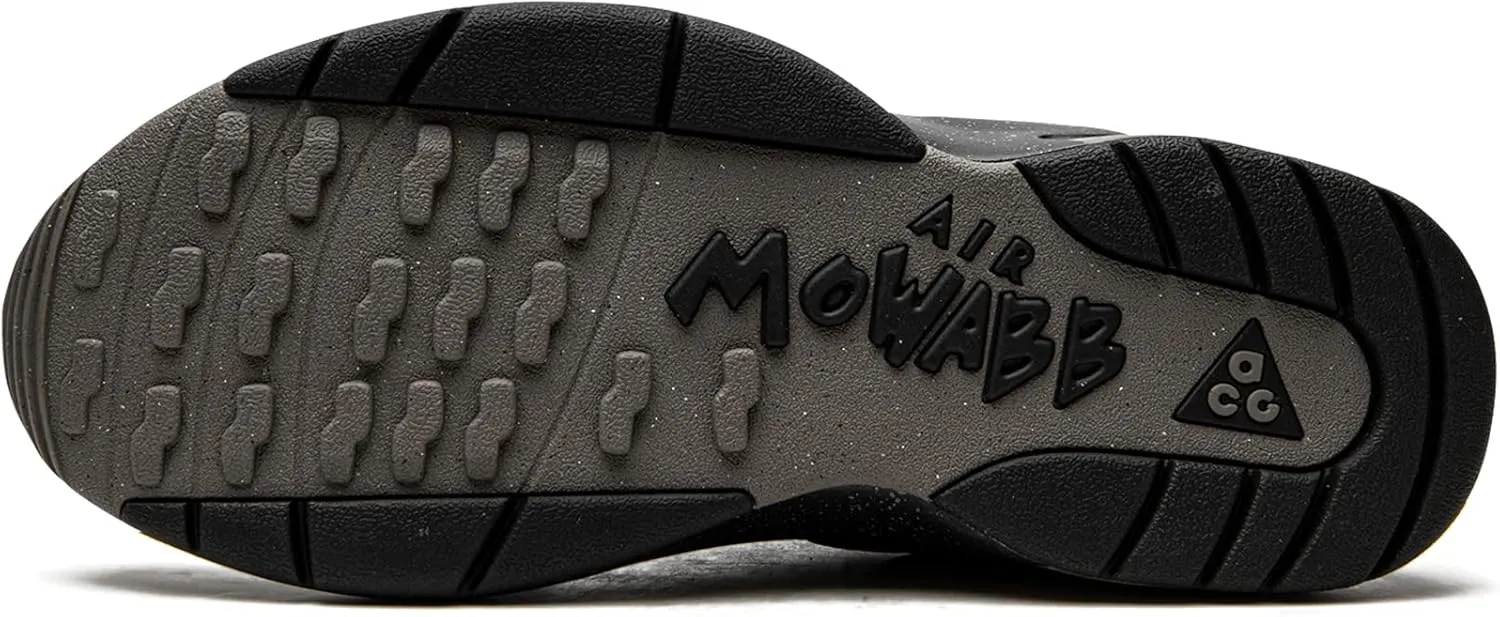 Nike Men's ACG Air Mowabb Sneaker