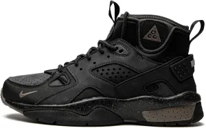 Nike Men's ACG Air Mowabb Sneaker