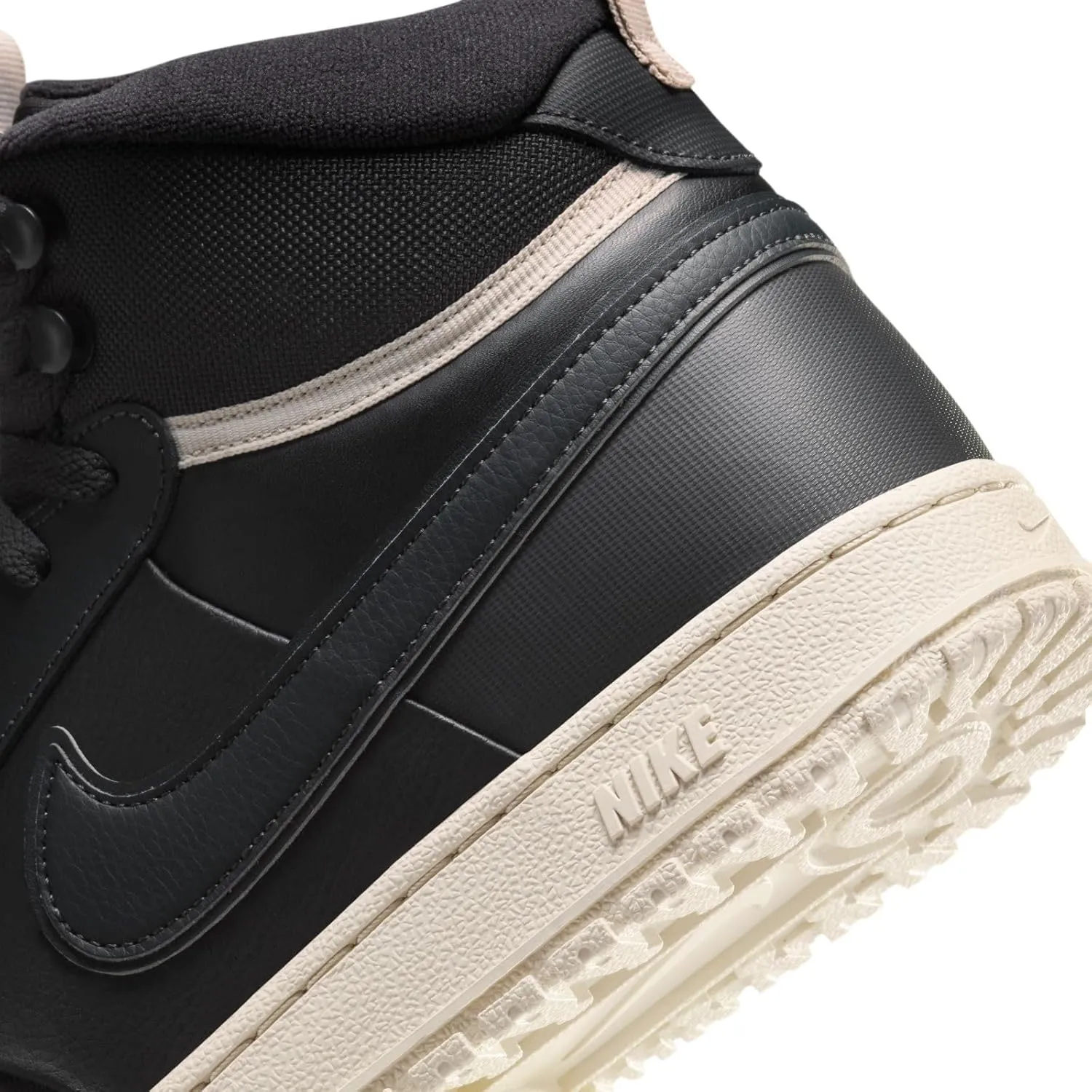 Nike Men's Court Vision Mid Winter M Sneaker