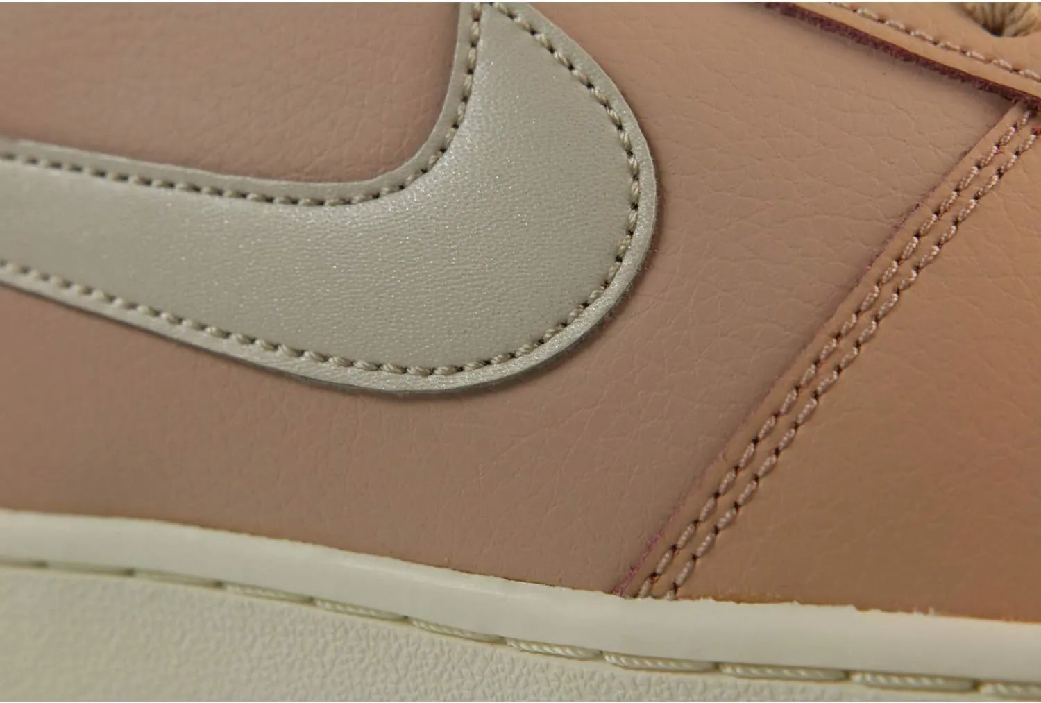 Nike Women's Ebernon Low Sneaker