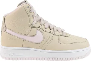 NIKE Women's Sneaker