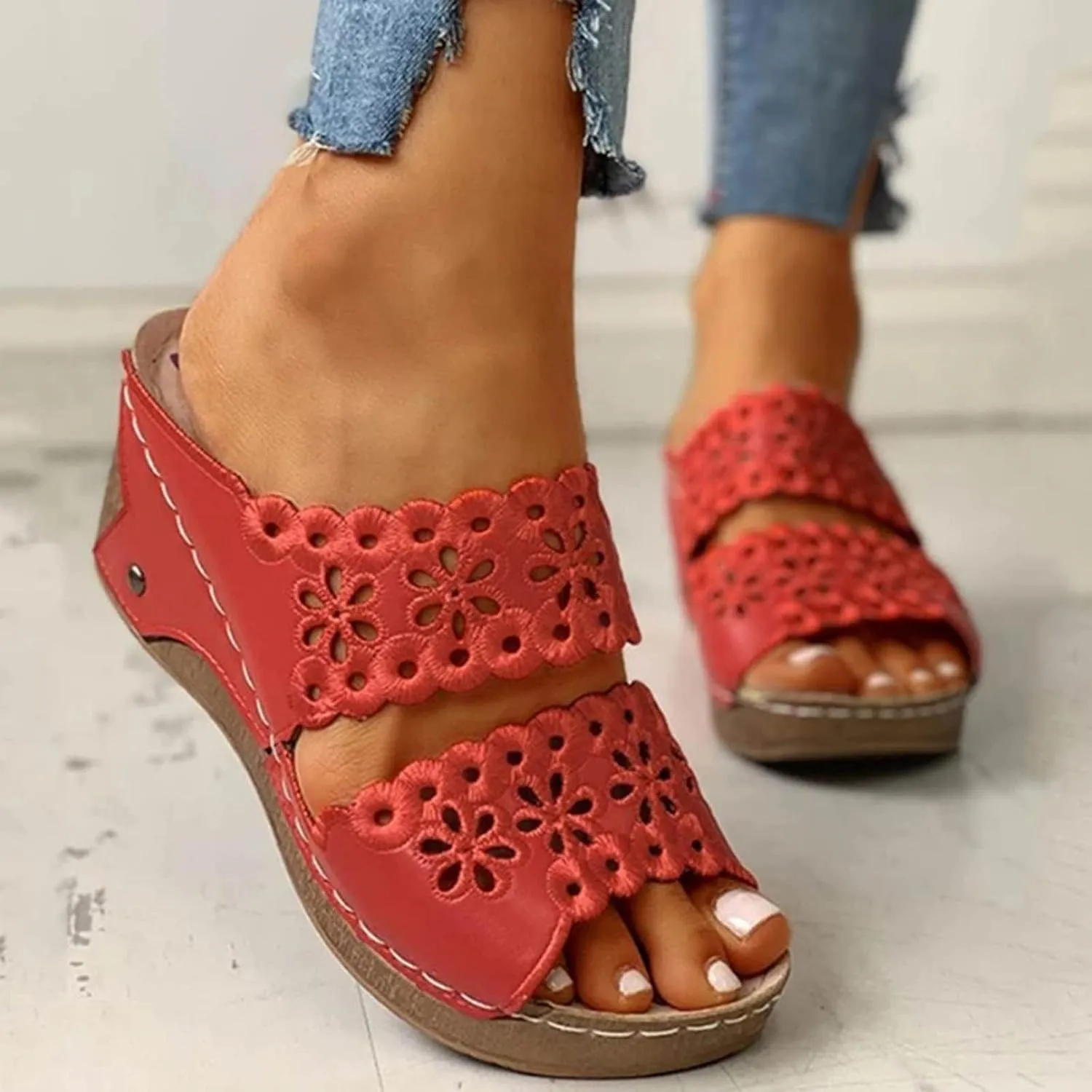 oiangi Women's Sandals Open Toe Hollow Out Wedge Sandals Casual Summer Slip-On Slippers Platform Sandals for Women