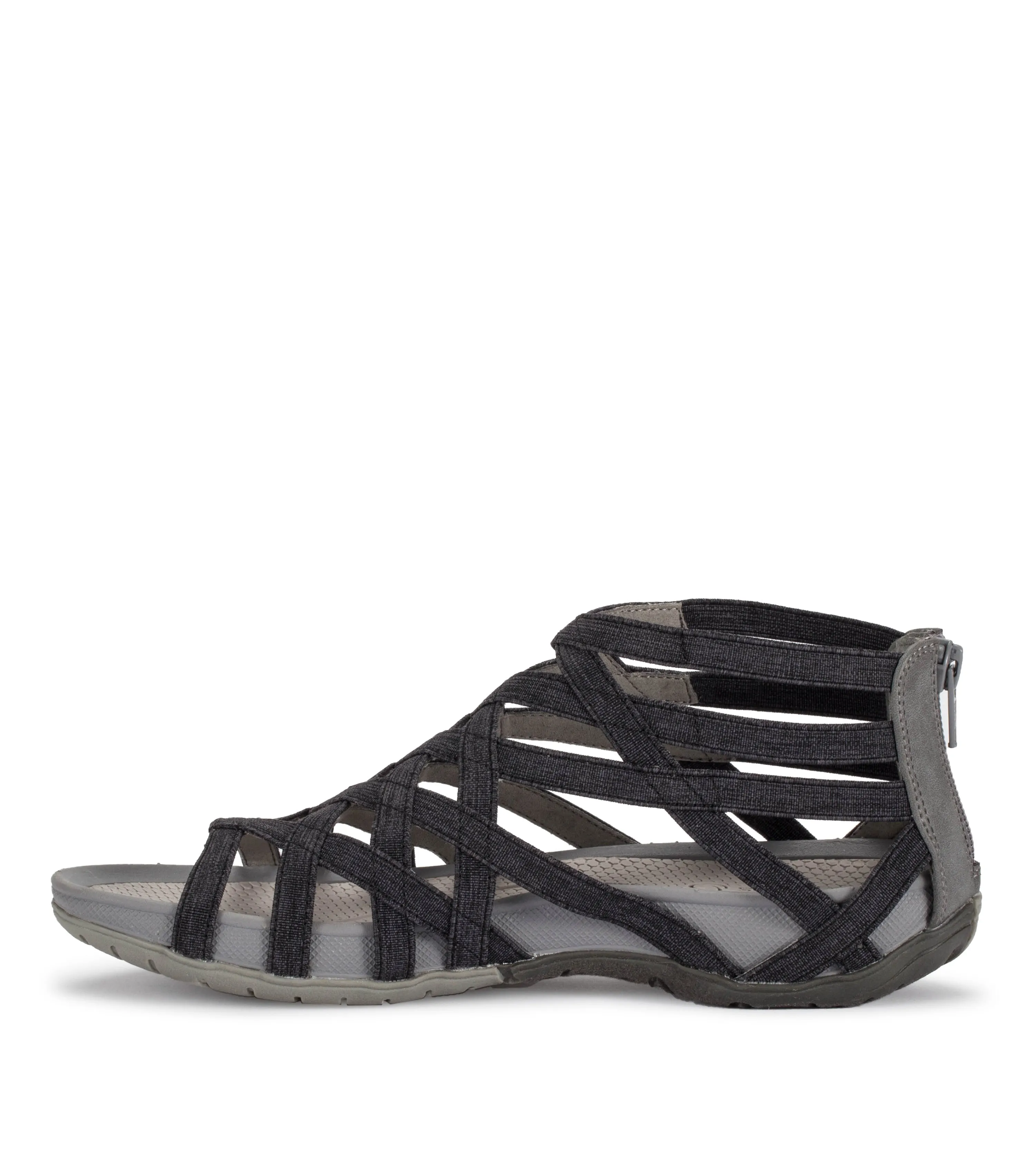 Samina Sandal