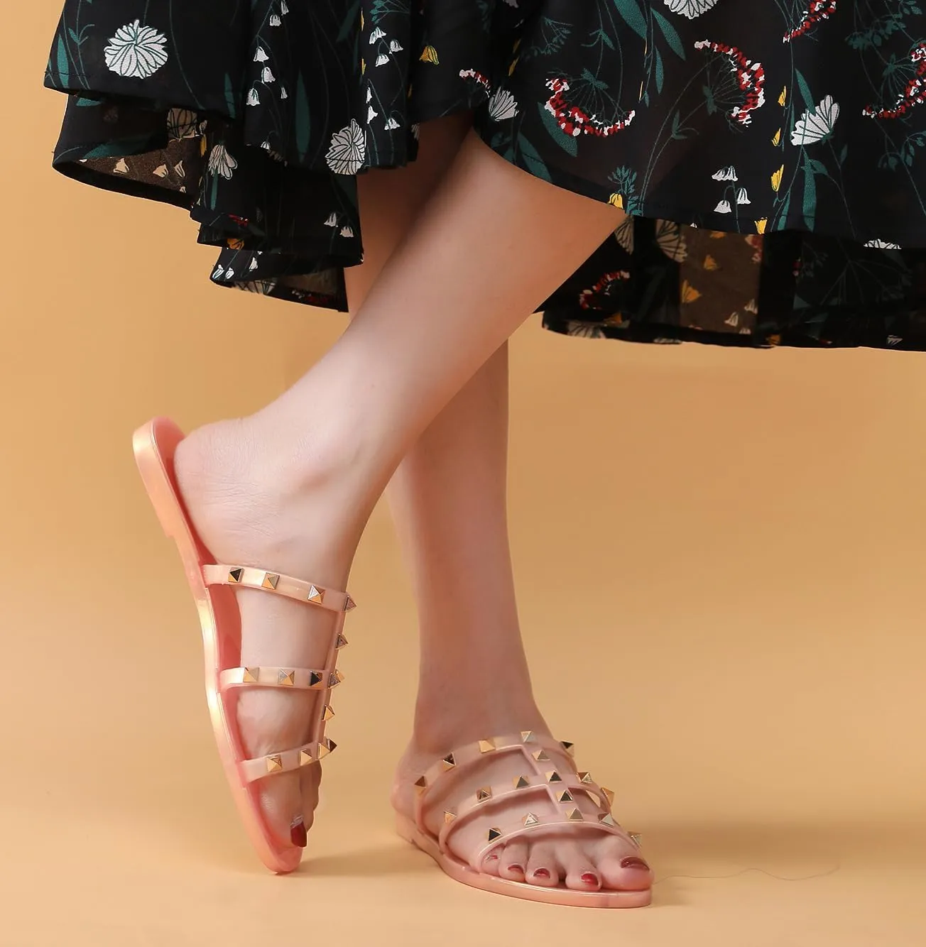 Studded Sandals for Womens Jelly Shoes Flats Stud Slides Slip On Dressy Black Jellies Slippers Summer Beach with Rivets