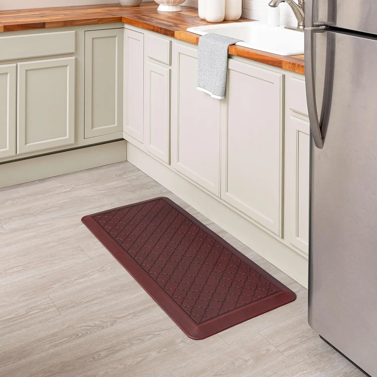 Tempur-Pedic Ultra Comfort Anti-Fatigue Lattice Merlot 1' 8" x 3' 6" Kitchen Floor Mat Cushioned Ergonomic Standing Desk Mat Waterproof Non-Skid Foam