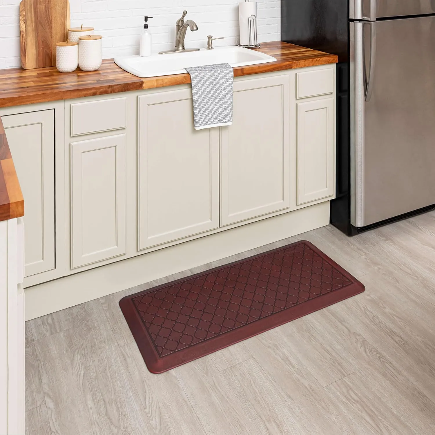 Tempur-Pedic Ultra Comfort Anti-Fatigue Lattice Merlot 1' 8" x 3' 6" Kitchen Floor Mat Cushioned Ergonomic Standing Desk Mat Waterproof Non-Skid Foam