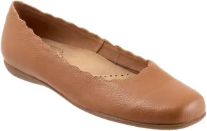 Trotters Women's Sabine Ballet Flat