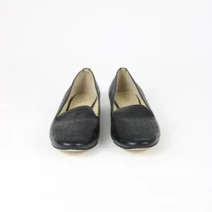 Wittner Black Leather Flat
