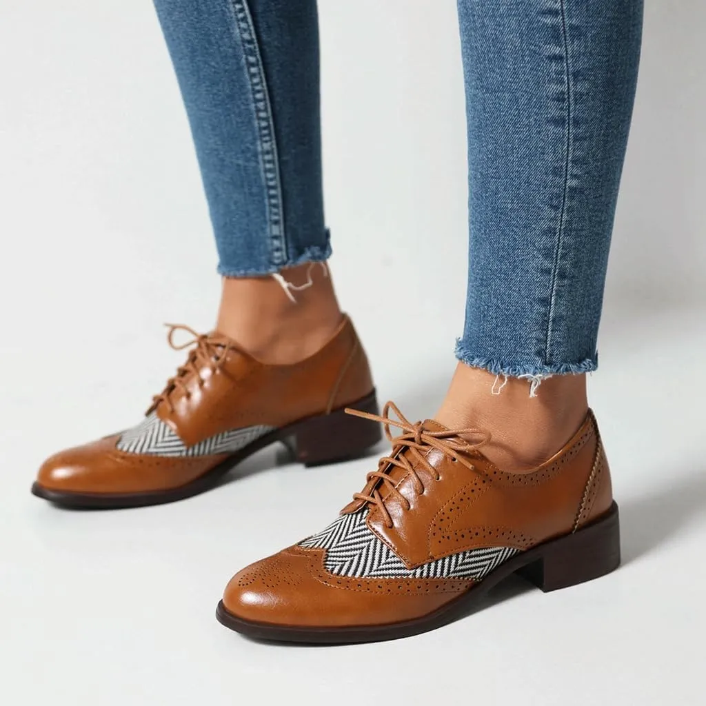 Women's Flat Low Heel Saddle Oxford Shoes Two Toned Wingtip Perforated Lace Up School Uniform Oxfords Brogues