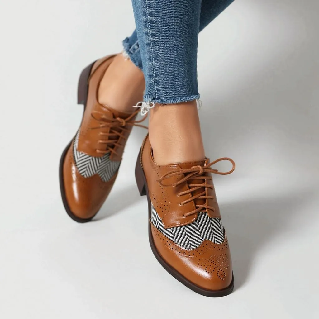 Women's Flat Low Heel Saddle Oxford Shoes Two Toned Wingtip Perforated Lace Up School Uniform Oxfords Brogues