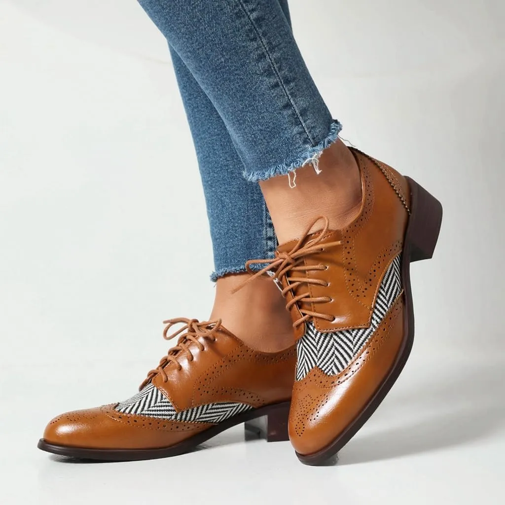 Women's Flat Low Heel Saddle Oxford Shoes Two Toned Wingtip Perforated Lace Up School Uniform Oxfords Brogues