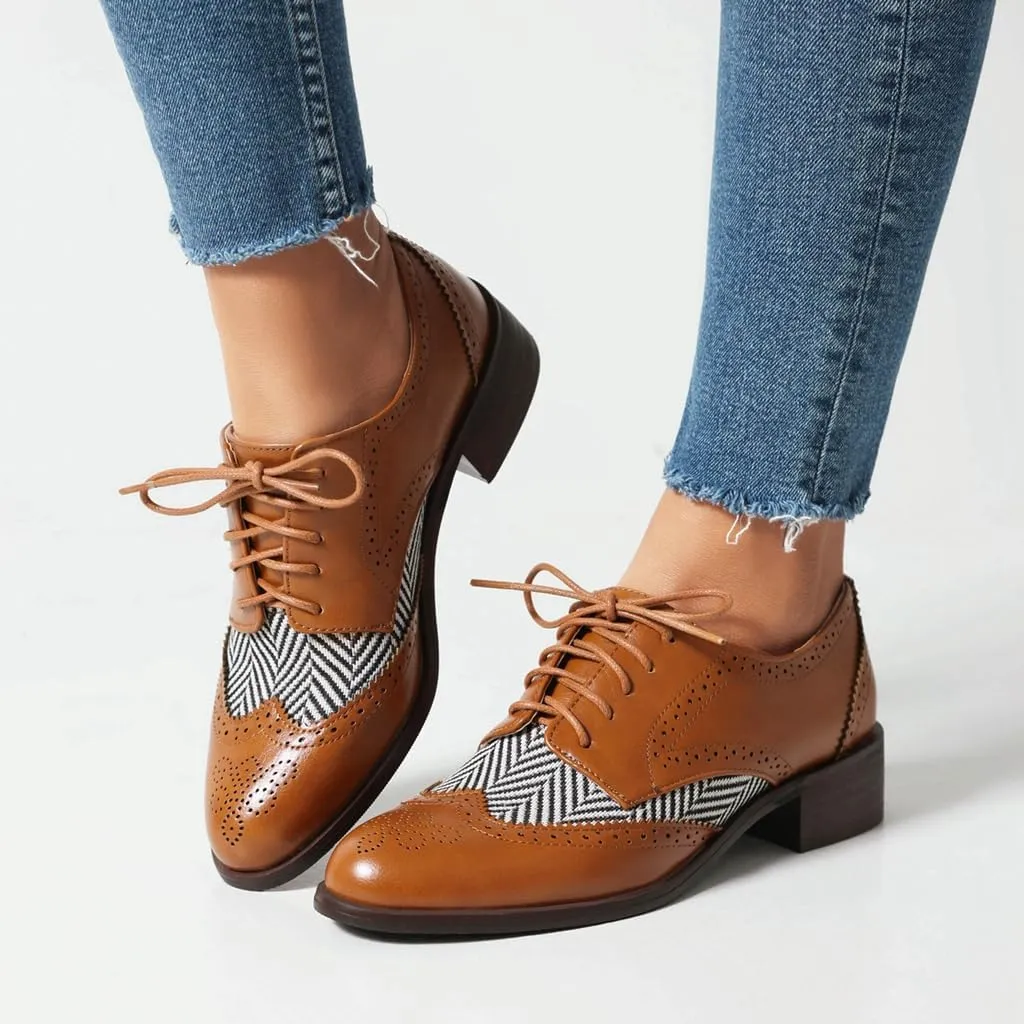 Women's Flat Low Heel Saddle Oxford Shoes Two Toned Wingtip Perforated Lace Up School Uniform Oxfords Brogues