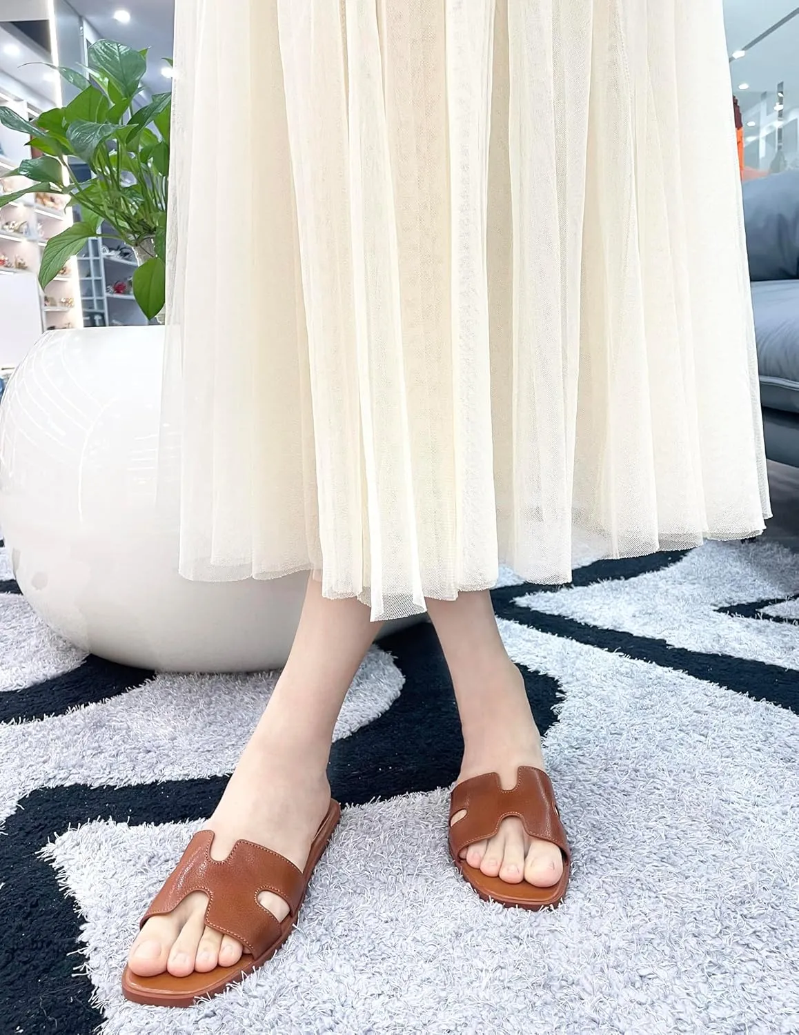 Womens Flat Sandals,Anti slip fashion sandals,Flat Slide Sandals for women,Comfy Style,women's gift, for vacation, sightseeing, and shopping