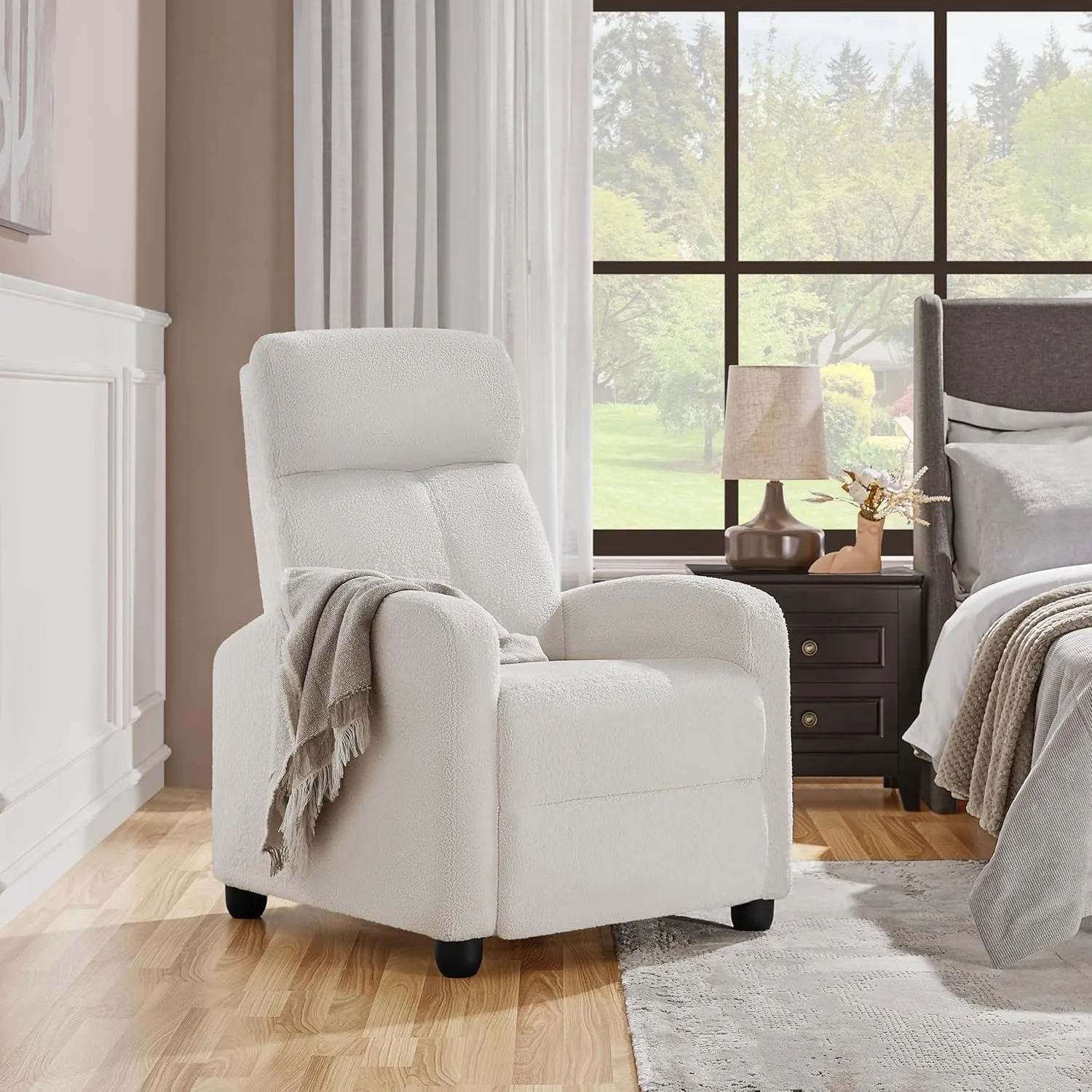 Yaheetech Boucle Recliner Chair Single Sofa Home Theater Seating Adjustable Modern Single Reclining Chair for Living Room Bedroom Home Theater Cream